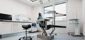 Oralchirurgischer Behandlungsraum